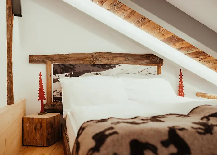 Alpenrose Hotel 3*