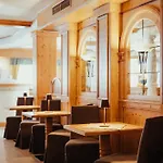 Alpenrose Hotel