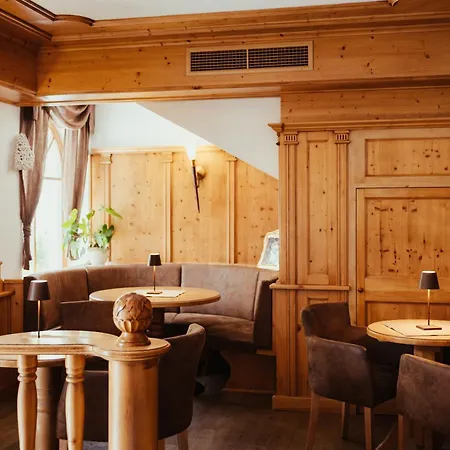 Alpenrose Hotel
